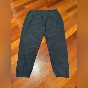 Lululemon Surge Joggers Camo 29 inch size XXL